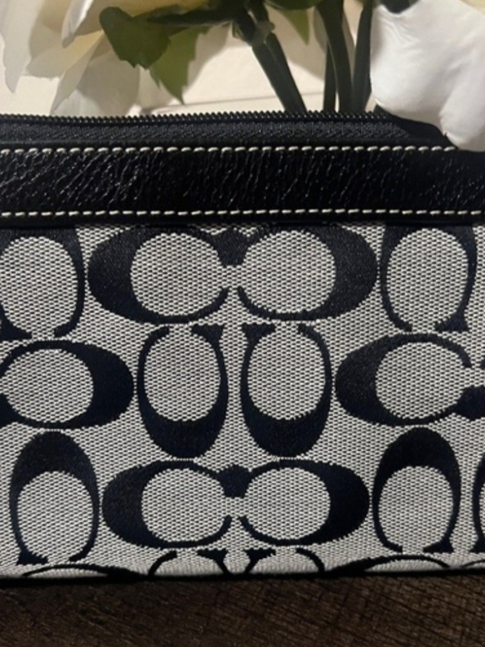 Coach Black and Cream Signature Canvas Wristlet Pouch - Picture 2 of 6